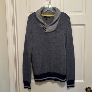 BANANA REPUBLIC SWEATER